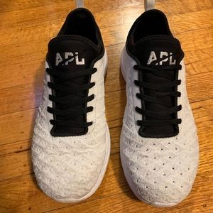 APL shoes